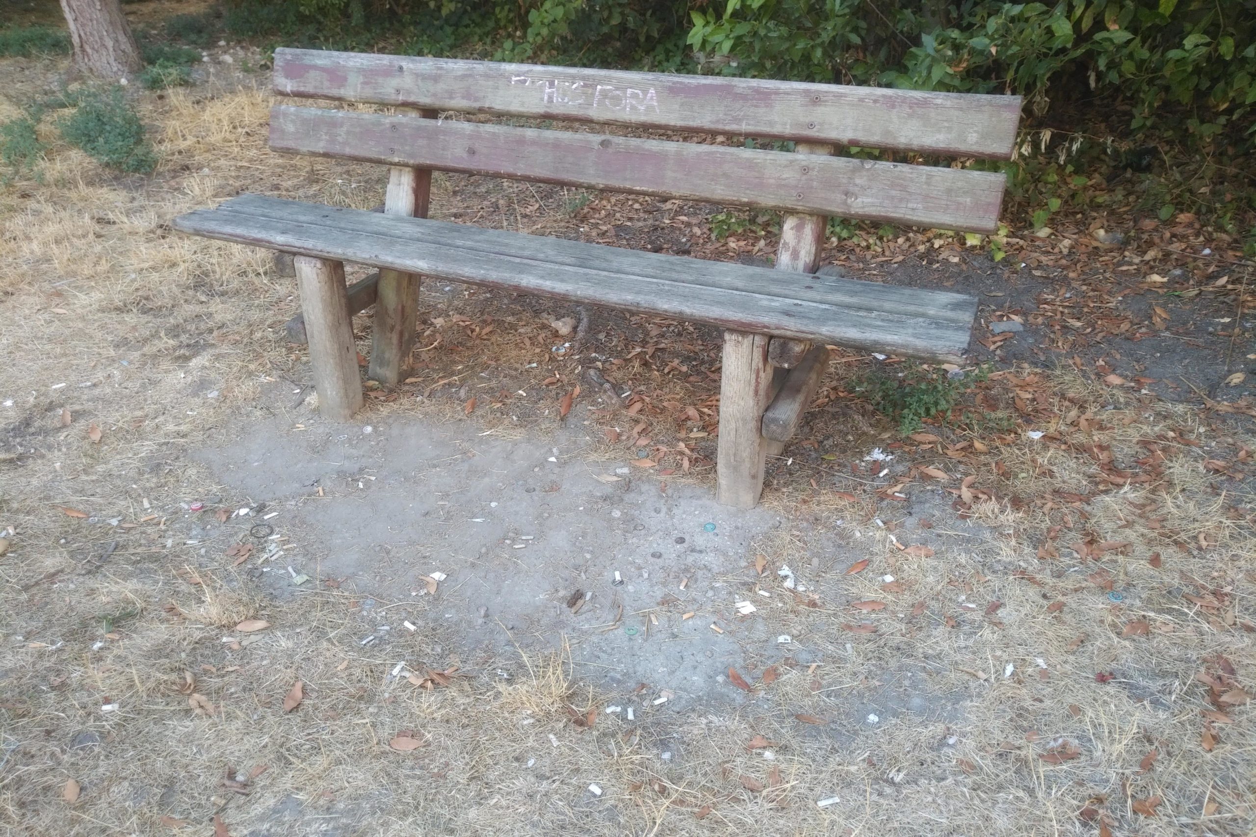 banc_square_enfants_capsules_mégots Aire de jeux pour les tous petits